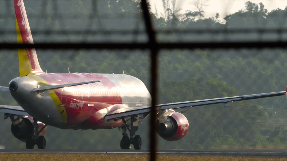 PHUKET THAILAND FEBRUARY 19 2023 Jet Plane Of Airbus A320 HS VKF