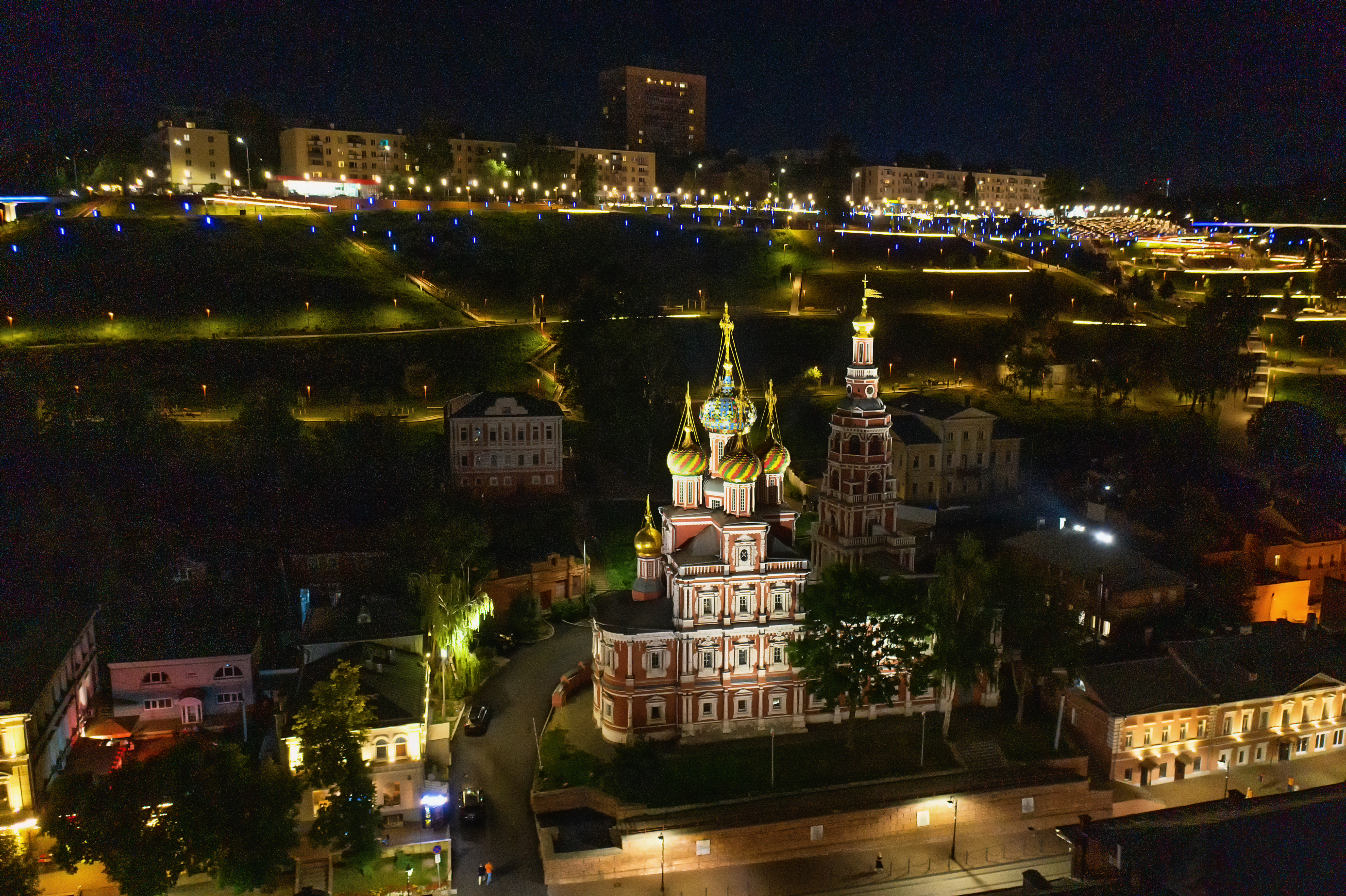 Нижний Новгород ночью. Рождественская церковь. Вид с воздуха.