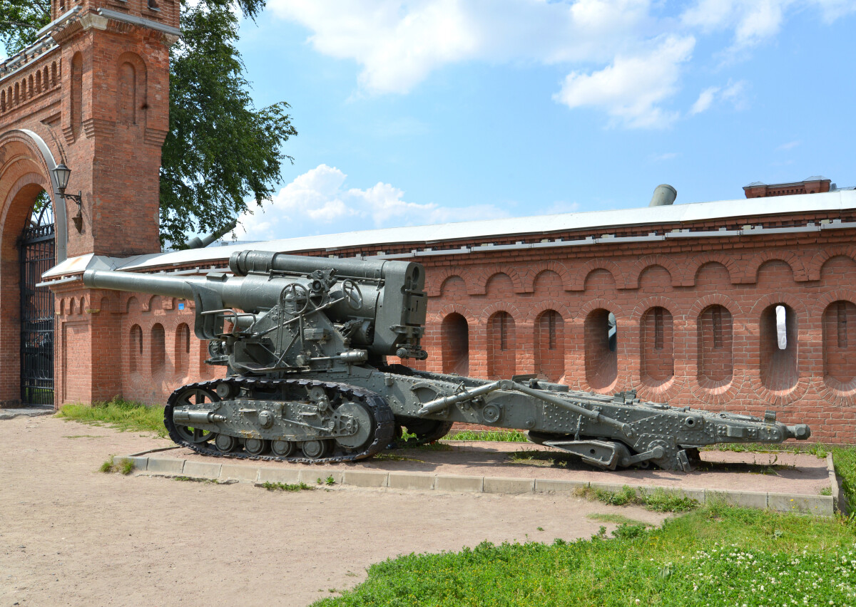 203-мм гаубица образца 1931 года (Б-4) на гусеничном ходу