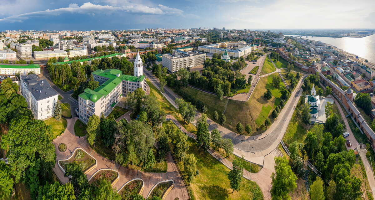 Нижний Новгород, панорама исторического центра города. Вид с воздуха.