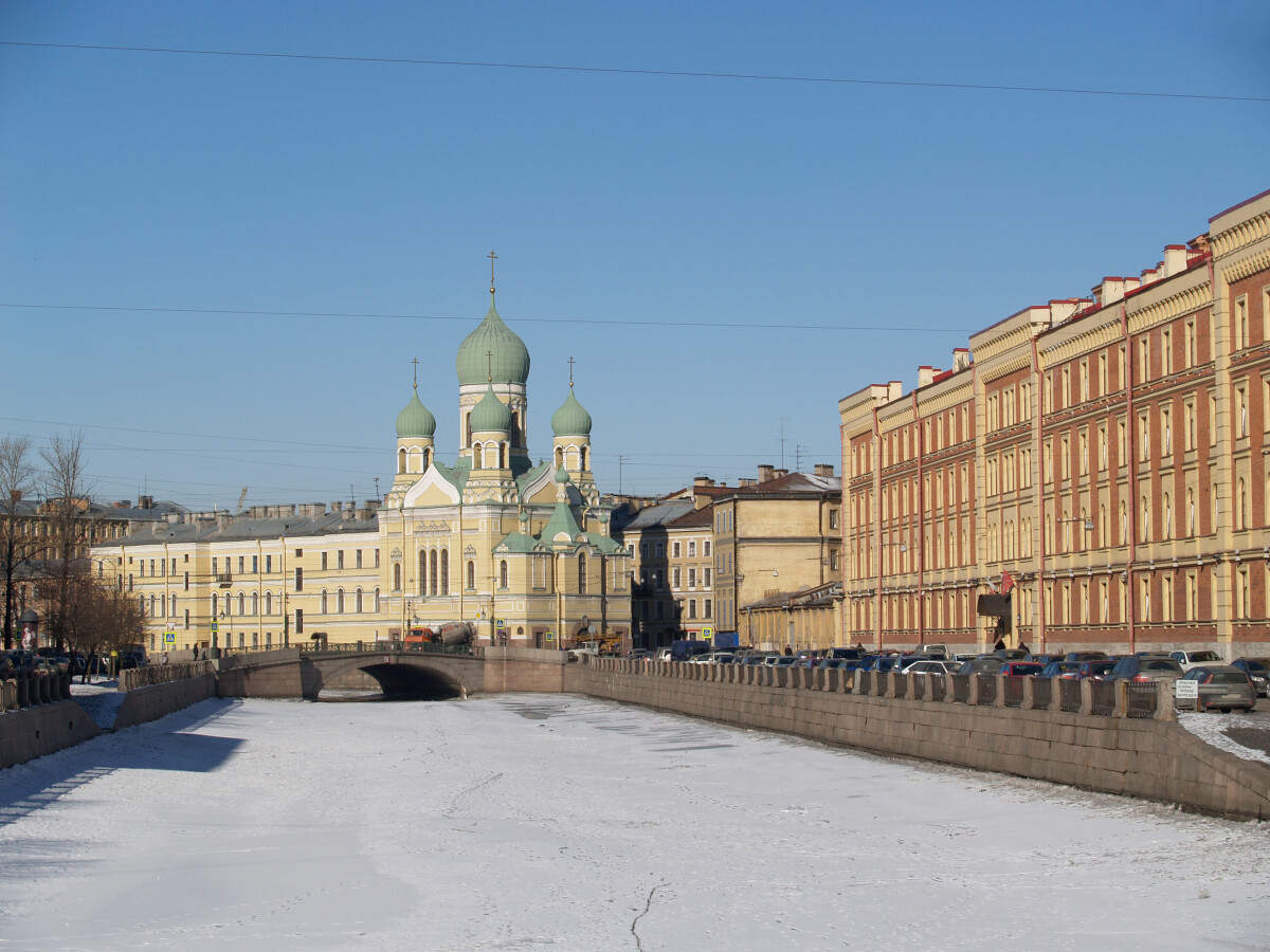 Санкт-Петербург. Вид на храм Исидора Юрьевского