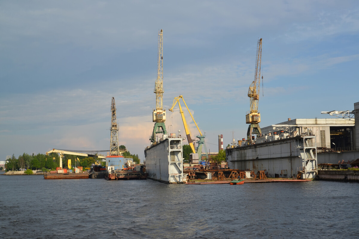 Санкт-Петербург. Сухой док судостроительного завода