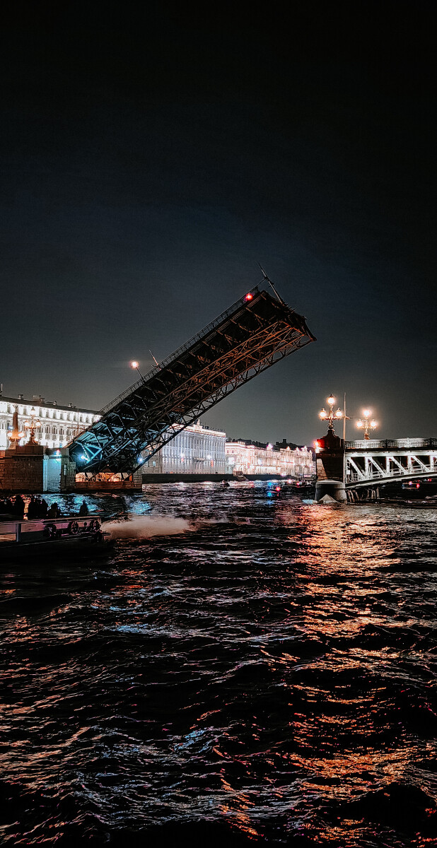 Разводные мосты в Санкт-Петербурге