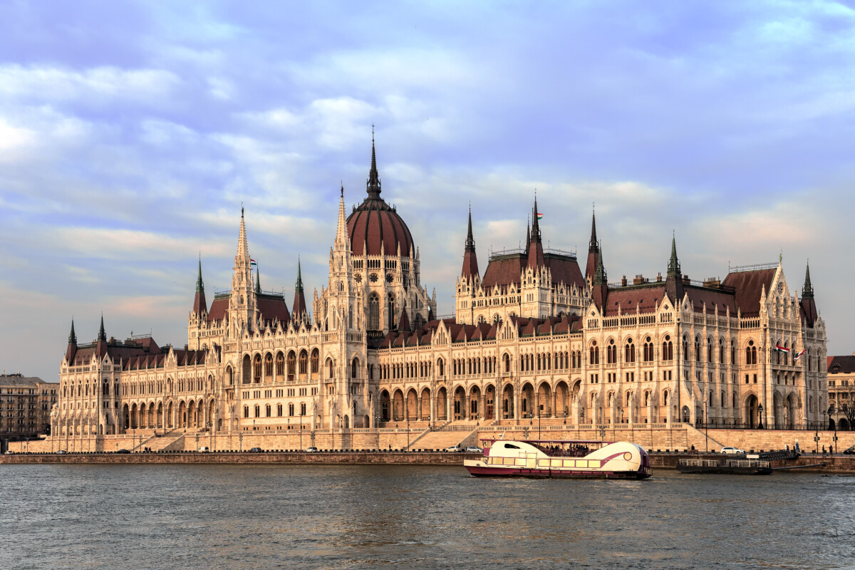 Budapest Parliament, one of the most beautiful buildings in Europe. Дмитриенко Ю. В.