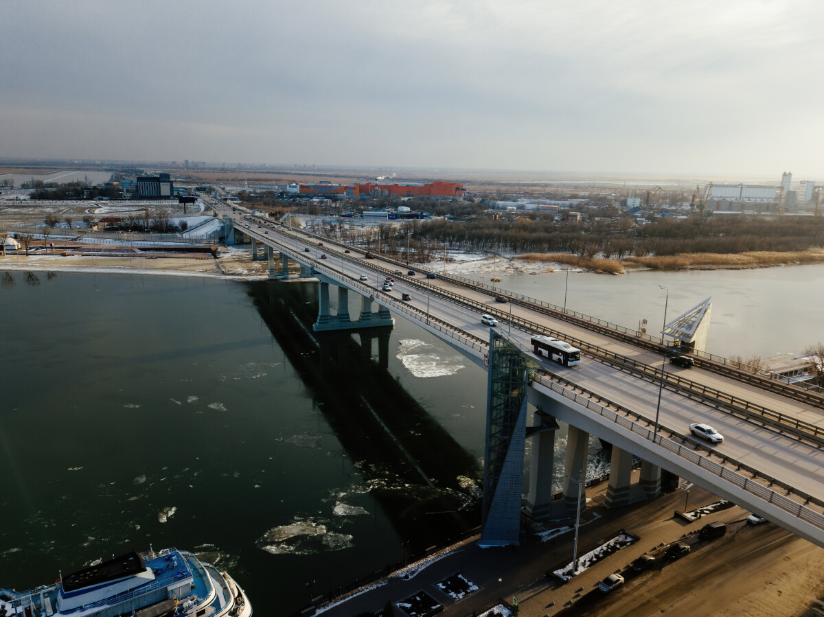 Voroshilovsky bridge in Rostov-on-Don, aerial drone view