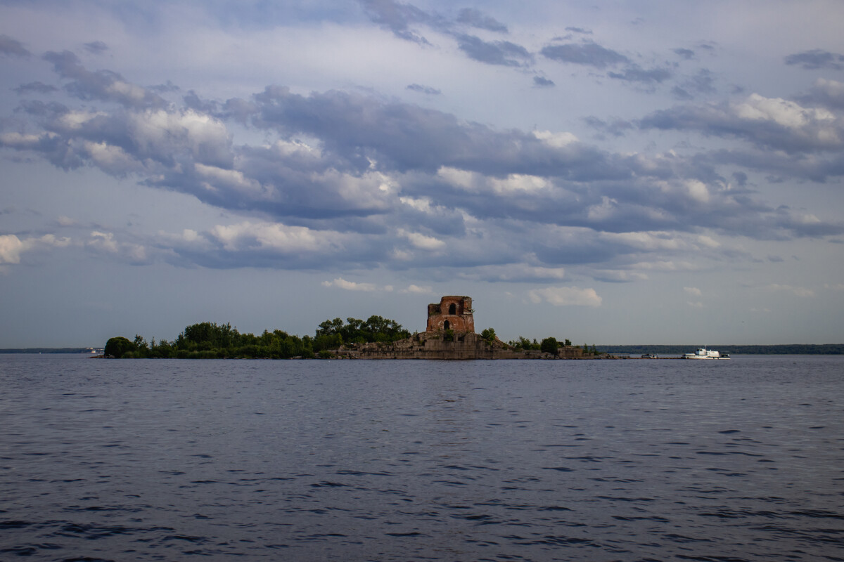 Водная прогулка по фортам Кронштадта