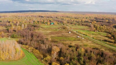 Южный Урал, Башкирия, экопоселение Красная Поляна. Вид с воздуха.