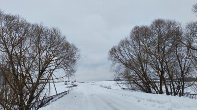 Февраль, Калужская область, пасмурная погода, ледяная дорога