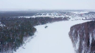 Западная Сибирь, Ханты-Мансийский автономный округ: село Русскинская. Вид с воздуха.